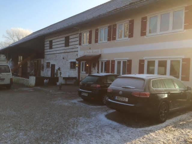 Airport Hostel Hallbergmoos Eksteriør billede